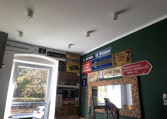 Wroclawska Blisko Zamku Ksiaz * Waldenburg