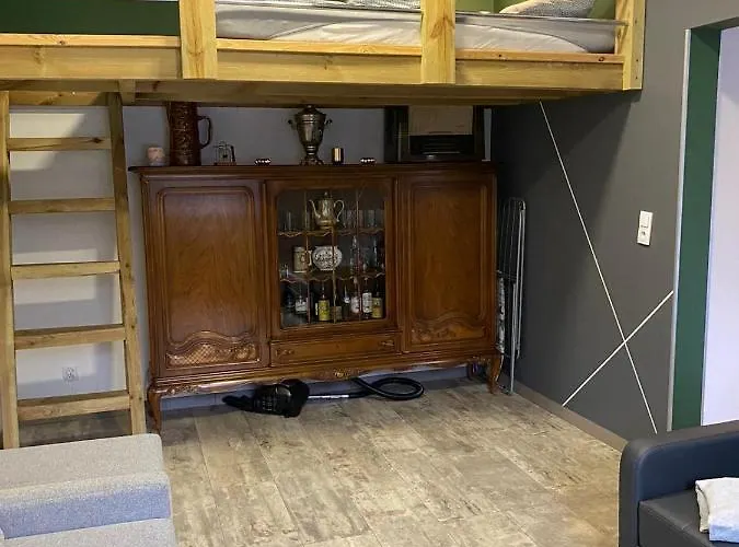 Wroclawska Blisko Zamku Ksiaz * Waldenburg